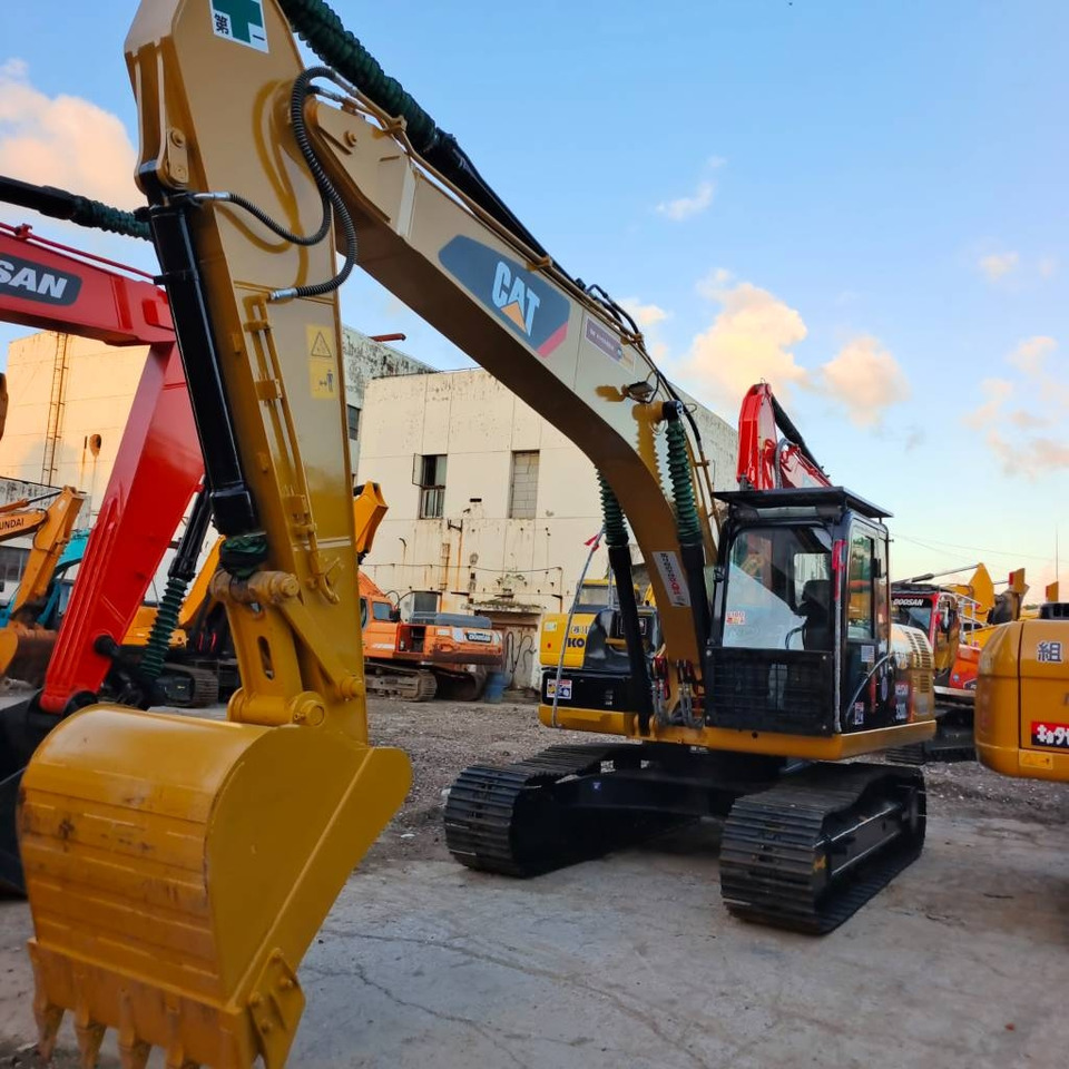 CAT 320 D - Crawler excavator: picture 1 CAT 320 D - Crawler excavator: picture 1