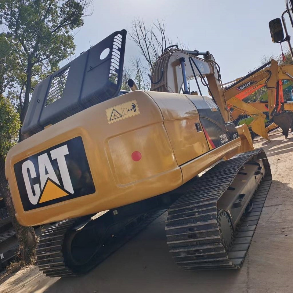 CAT 320 D L - Crawler excavator: picture 2 CAT 320 D L - Crawler excavator: picture 2