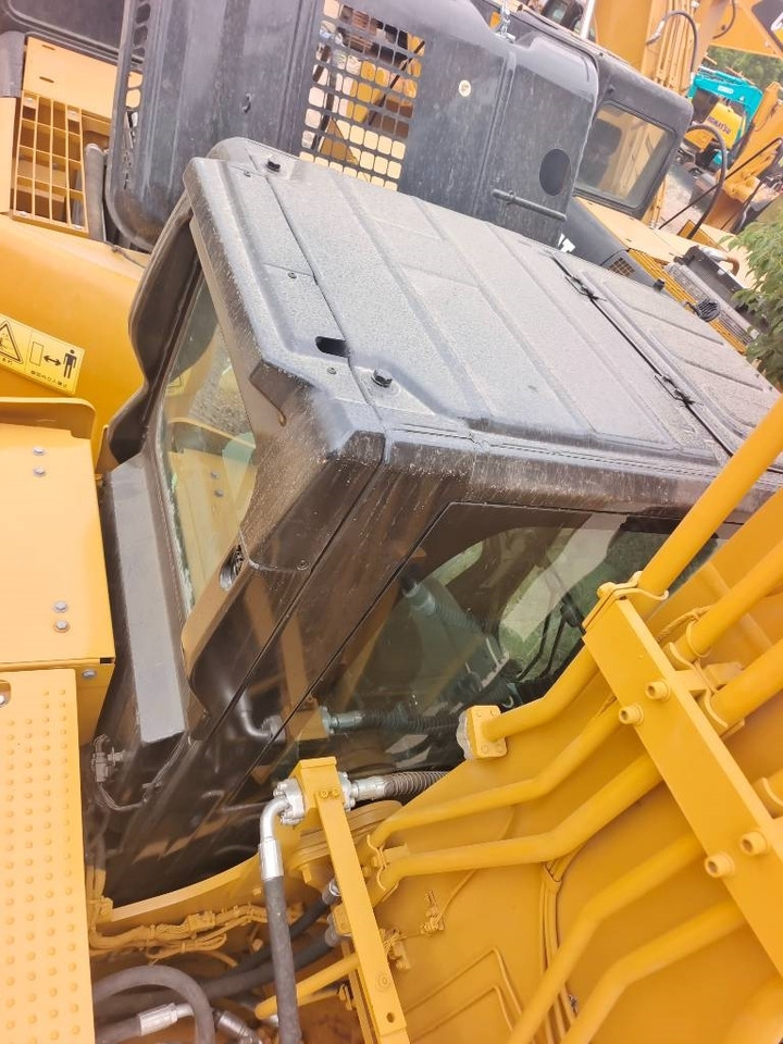 Crawler excavator CAT 320GC: picture 23