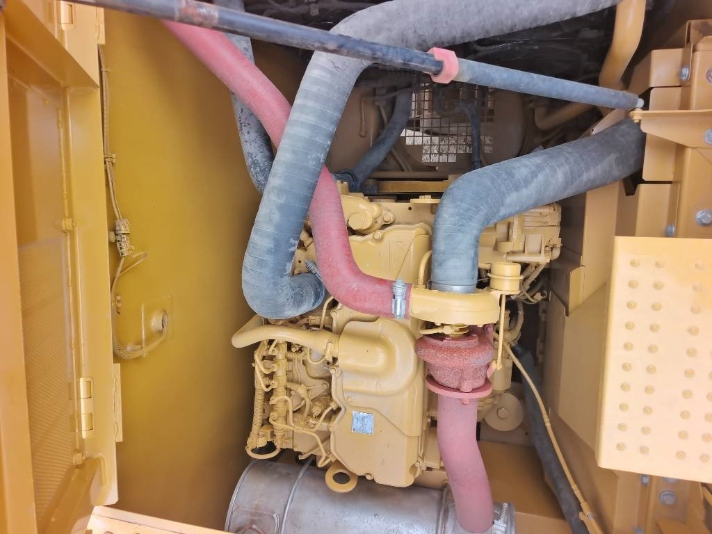 Crawler excavator CAT 320GC: picture 24