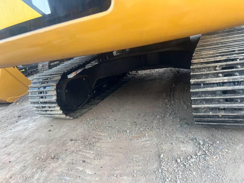 CAT 324D2L - Crawler excavator: picture 4 CAT 324D2L - Crawler excavator: picture 4