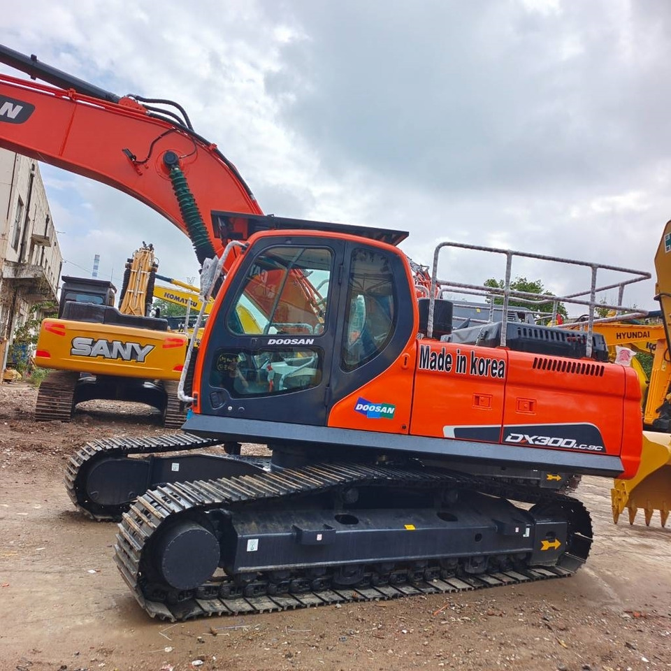 Doosan DX 300LC-9C - Crawler excavator: picture 4 Doosan DX 300LC-9C - Crawler excavator: picture 4