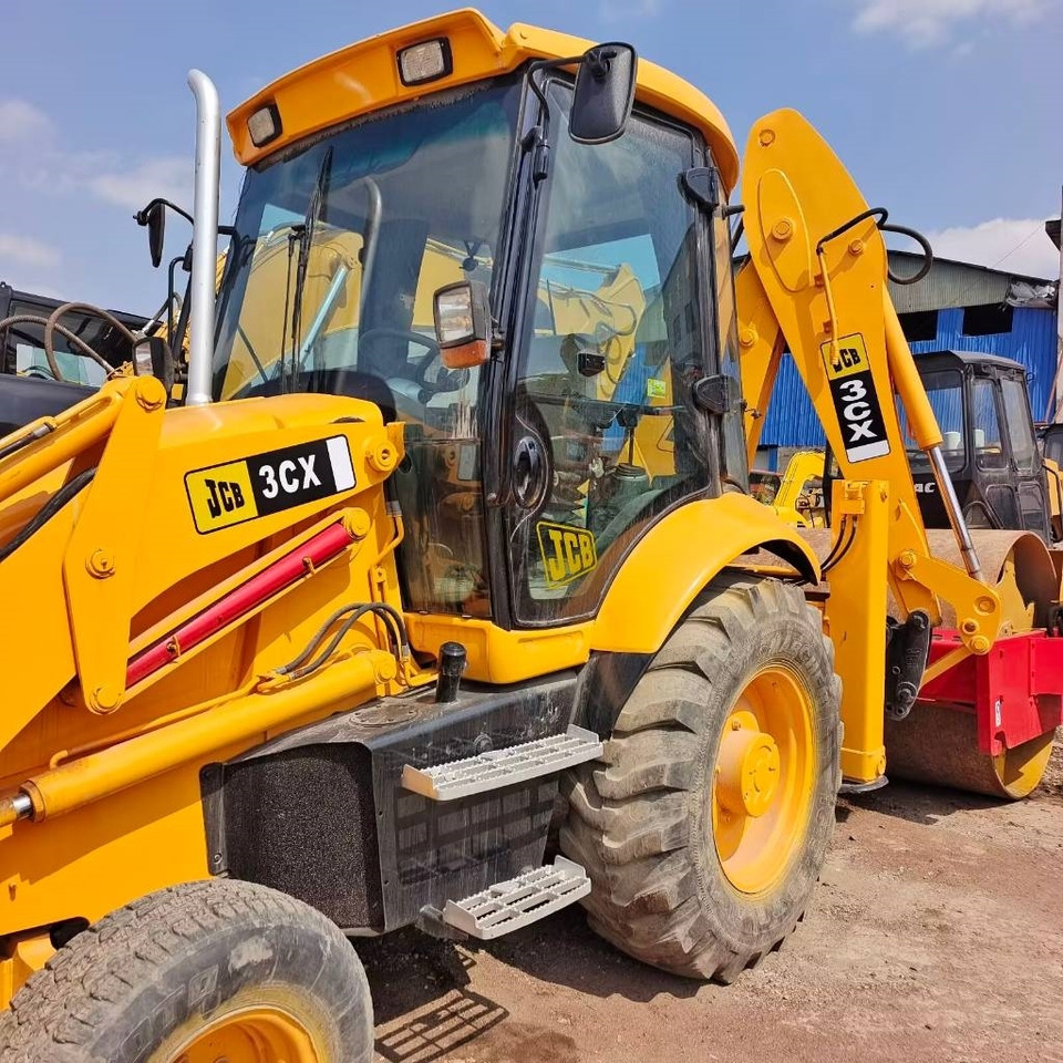 JCB 3 CX - Backhoe loader: picture 2 JCB 3 CX - Backhoe loader: picture 2
