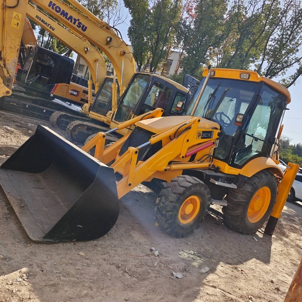 JCB 3CX Brand new machine - Wheel loader: picture 4 JCB 3CX Brand new machine - Wheel loader: picture 4