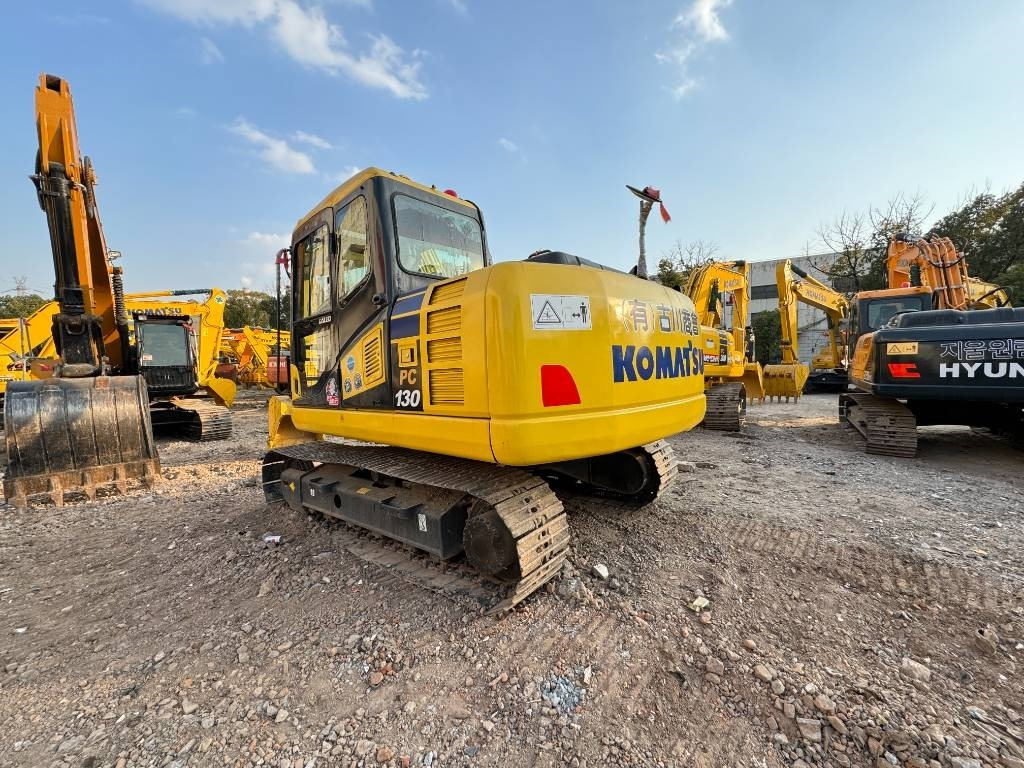 Komatsu PC 130 - Crawler excavator: picture 2 Komatsu PC 130 - Crawler excavator: picture 2