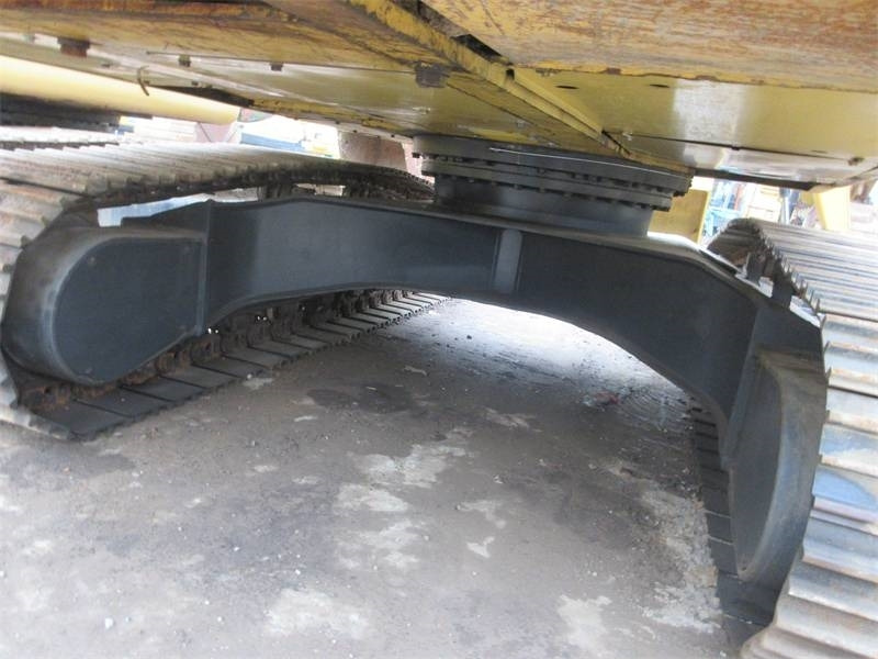 Komatsu PC 210 - Crawler excavator: picture 4 Komatsu PC 210 - Crawler excavator: picture 4
