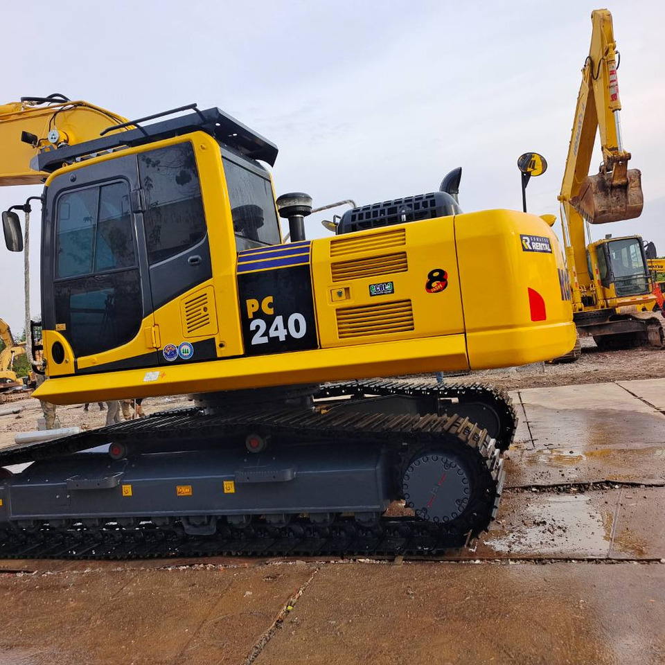 Komatsu PC 240 LC-8 - Crawler excavator: picture 3 Komatsu PC 240 LC-8 - Crawler excavator: picture 3