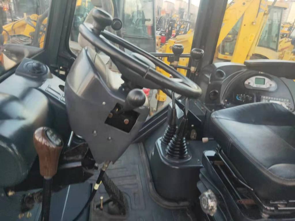 Wheel loader LiuGong 777A: picture 17