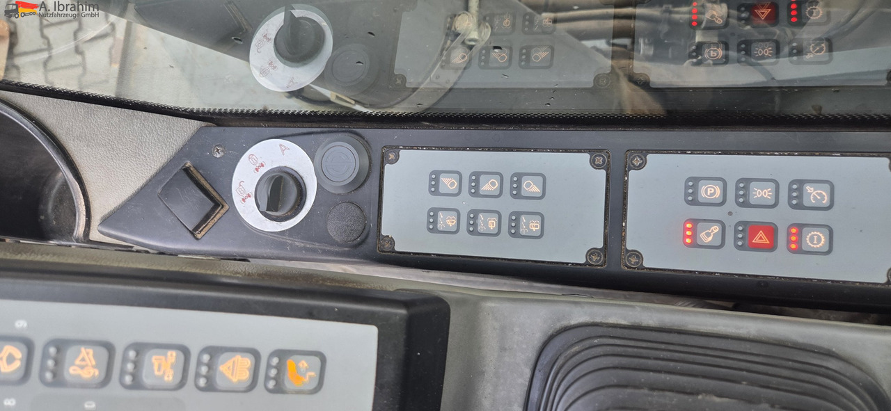 Liebherr A920 Litronic Schnellwechsler | Likufix | Klima | Hammerhydraulik - Wheel excavator: picture 2 Liebherr A920 Litronic Schnellwechsler | Likufix | Klima | Hammerhydraulik - Wheel excavator: picture 2