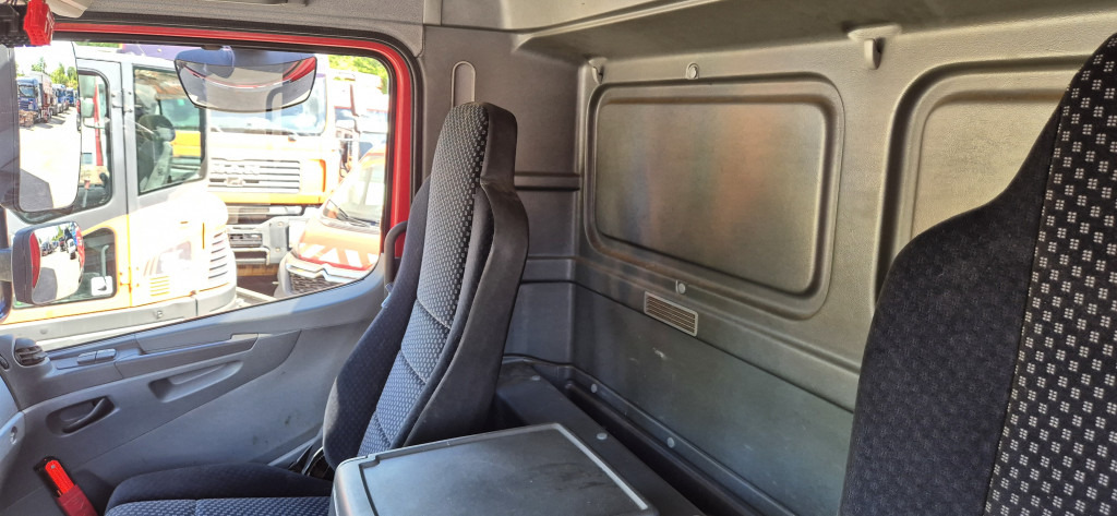 Mercedes-Benz 1829L Staplerhalterung, , Schiebeplane - Curtain side truck: picture 5 Mercedes-Benz 1829L Staplerhalterung, , Schiebeplane - Curtain side truck: picture 5