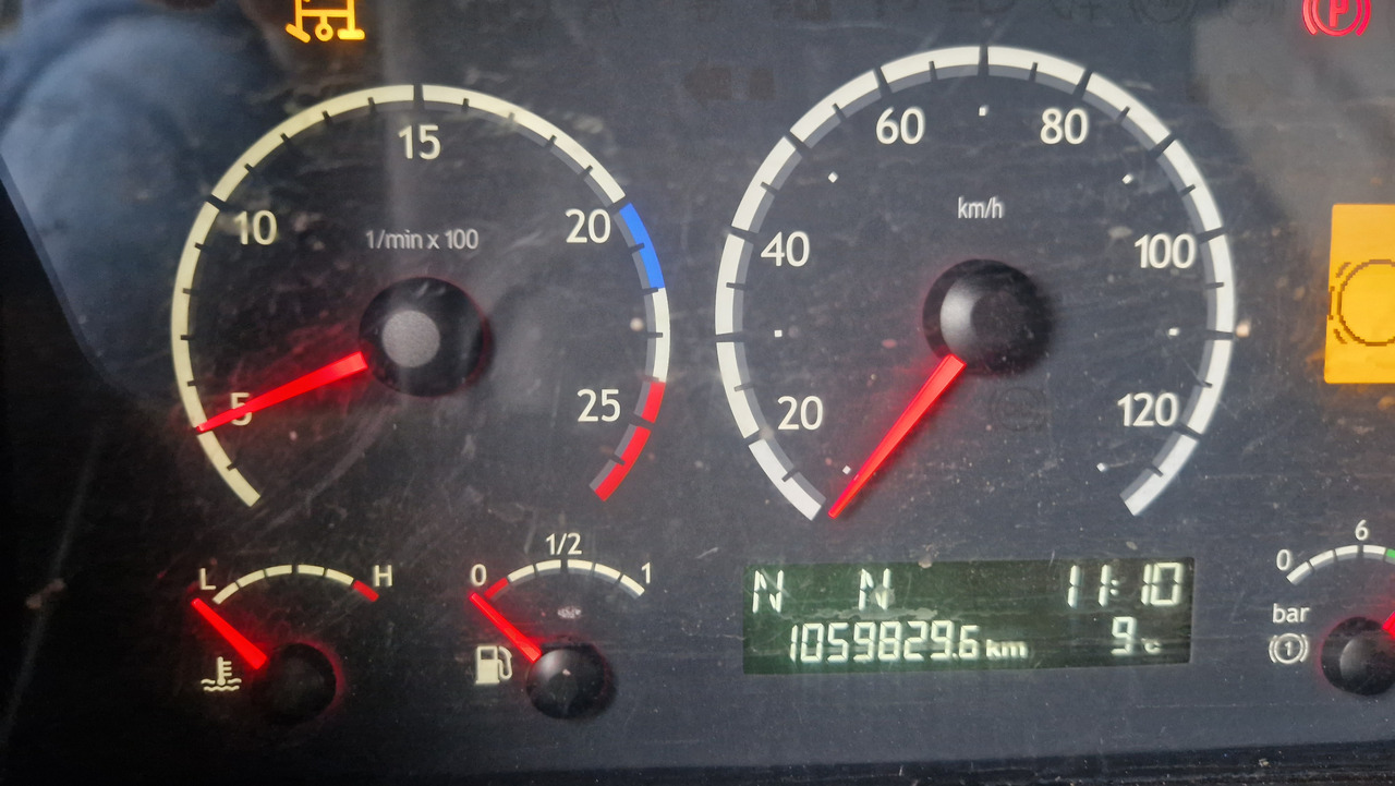 Scania P380 VDL Haken Lenk-Liftachse leasing Scania P380 VDL Haken Lenk-Liftachse: picture 15 Scania P380 VDL Haken Lenk-Liftachse leasing Scania P380 VDL Haken Lenk-Liftachse: picture 15