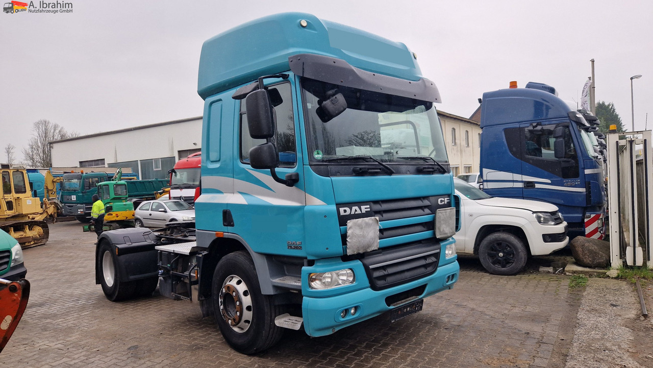 Daf FT CF 2x Nebenantrieb, Kipphydraulik deutsches Fahrzeug, fehlerfrei im Display - Tractor truck: picture 4 Daf FT CF 2x Nebenantrieb, Kipphydraulik deutsches Fahrzeug, fehlerfrei im Display - Tractor truck: picture 4
