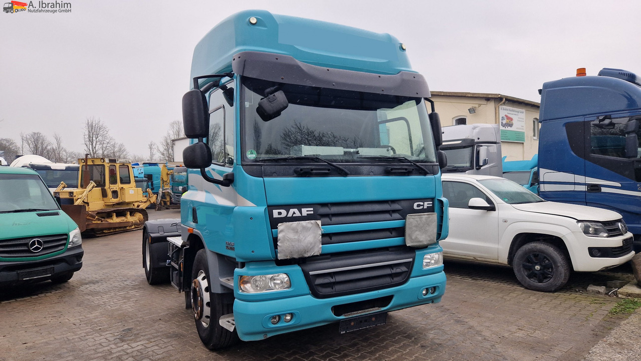 Daf FT CF 2x Nebenantrieb, Kipphydraulik deutsches Fahrzeug, fehlerfrei im Display - Tractor truck: picture 2 Daf FT CF 2x Nebenantrieb, Kipphydraulik deutsches Fahrzeug, fehlerfrei im Display - Tractor truck: picture 2