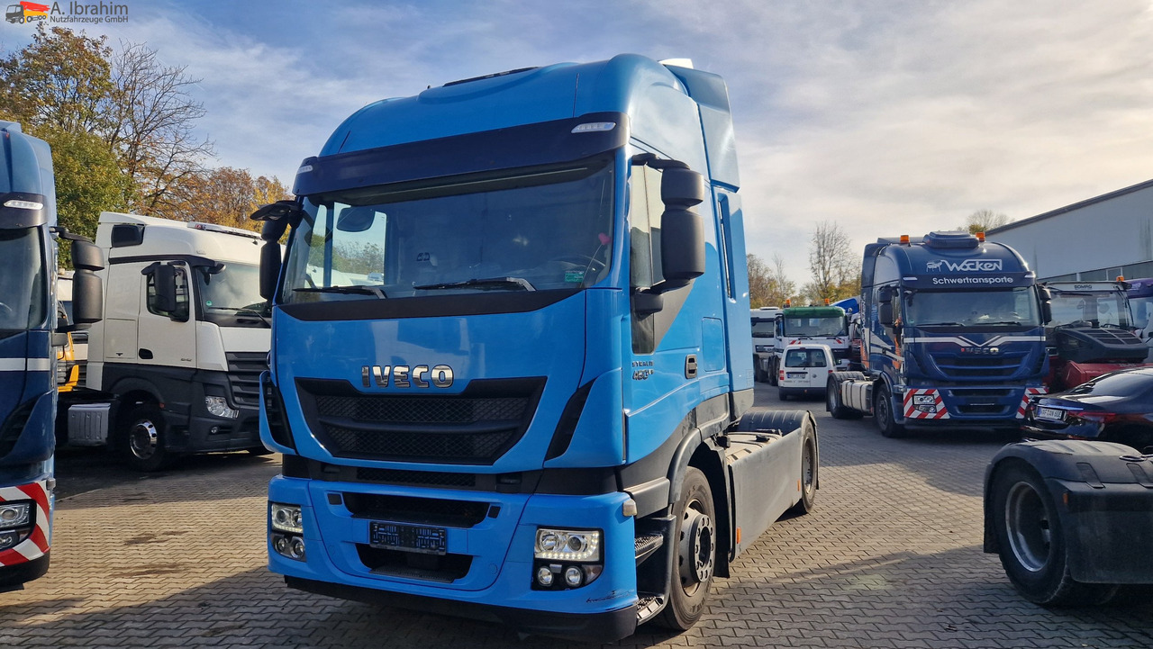 Iveco Stralis 460 Vollspoiler 3x vorhanden - Tractor truck: picture 1 Iveco Stralis 460 Vollspoiler 3x vorhanden - Tractor truck: picture 1
