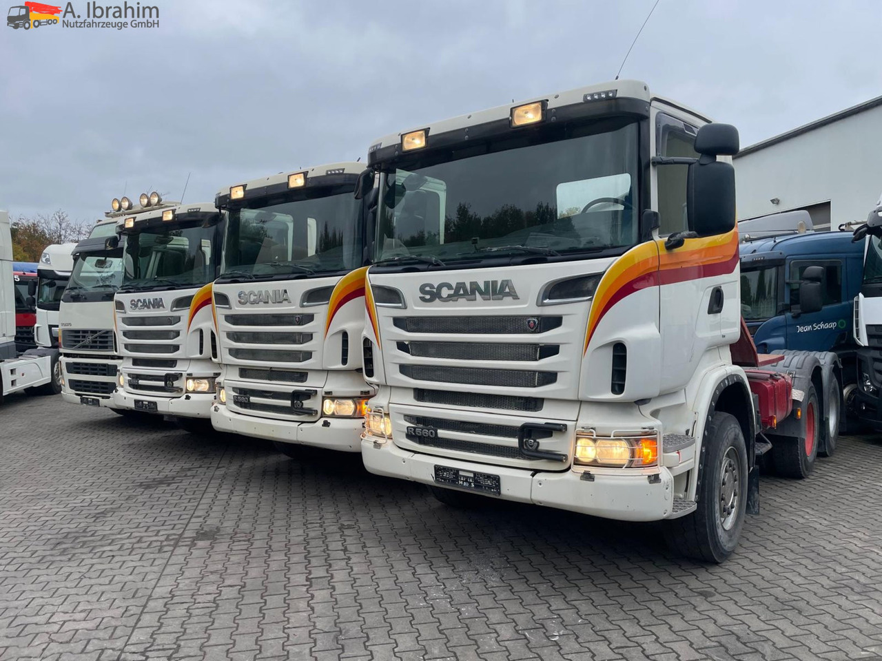 Scania R560 | 6x4 | V8 | Blatt Blatt | Schaltgetriebe 3x identisch vorhanden - Tractor truck: picture 1 Scania R560 | 6x4 | V8 | Blatt Blatt | Schaltgetriebe 3x identisch vorhanden - Tractor truck: picture 1