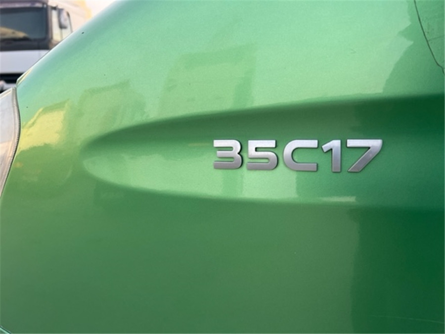Iveco 35C17 - Commercial truck: picture 5 Iveco 35C17 - Commercial truck: picture 5