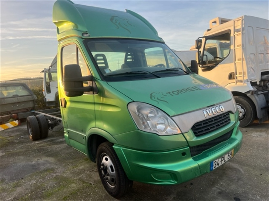 Iveco 35C17 - Commercial truck: picture 2 Iveco 35C17 - Commercial truck: picture 2