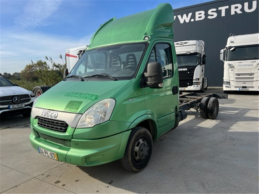 Iveco 35C17 - Commercial truck: picture 1 Iveco 35C17 - Commercial truck: picture 1