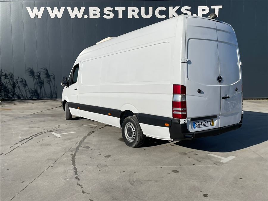 MERCEDES-BENZ 315 - Refrigerated delivery van: picture 3 MERCEDES-BENZ 315 - Refrigerated delivery van: picture 3