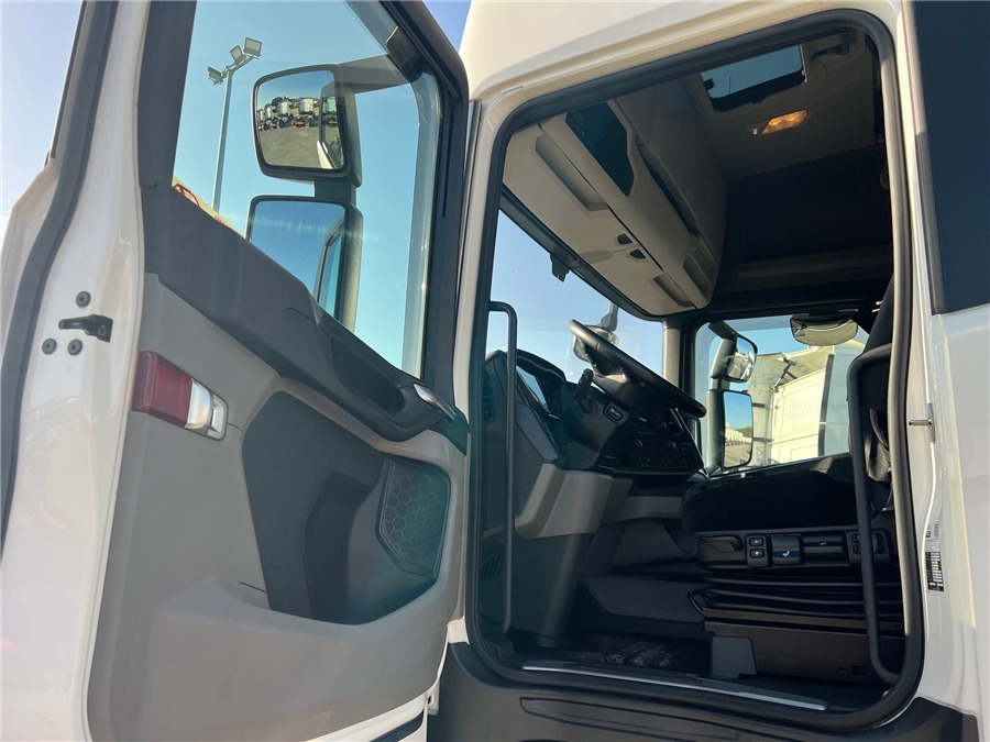 Tractor truck Scania R450: picture 14
