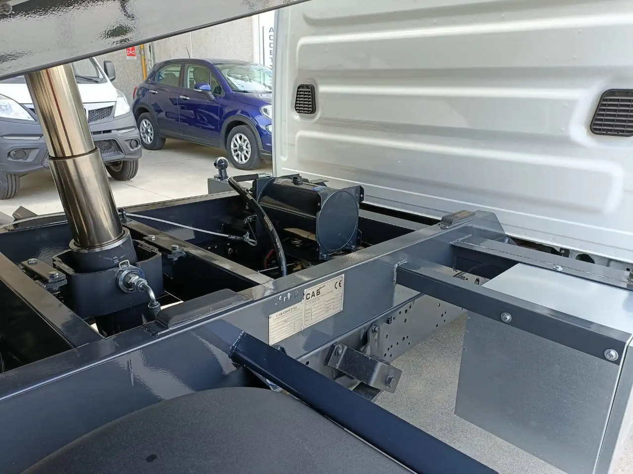 Tipper van IVECO DAILY 35C16 3000 cc KM 0: picture 6
