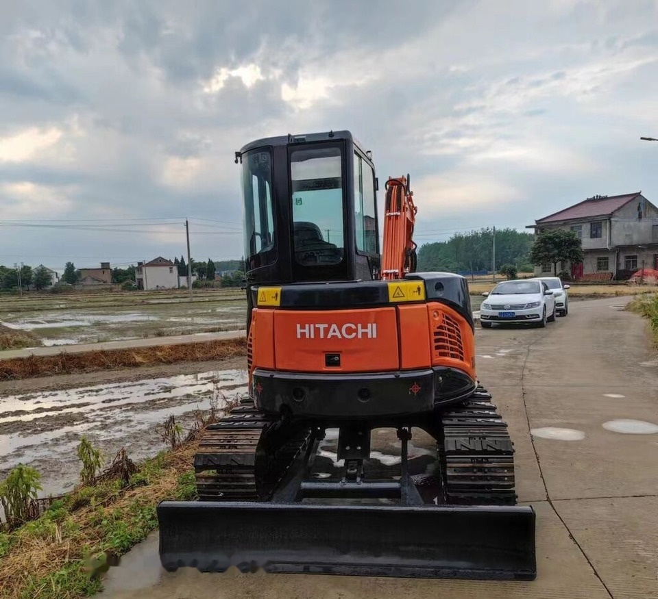 Mini excavator Hitachi ZX50U: picture 6