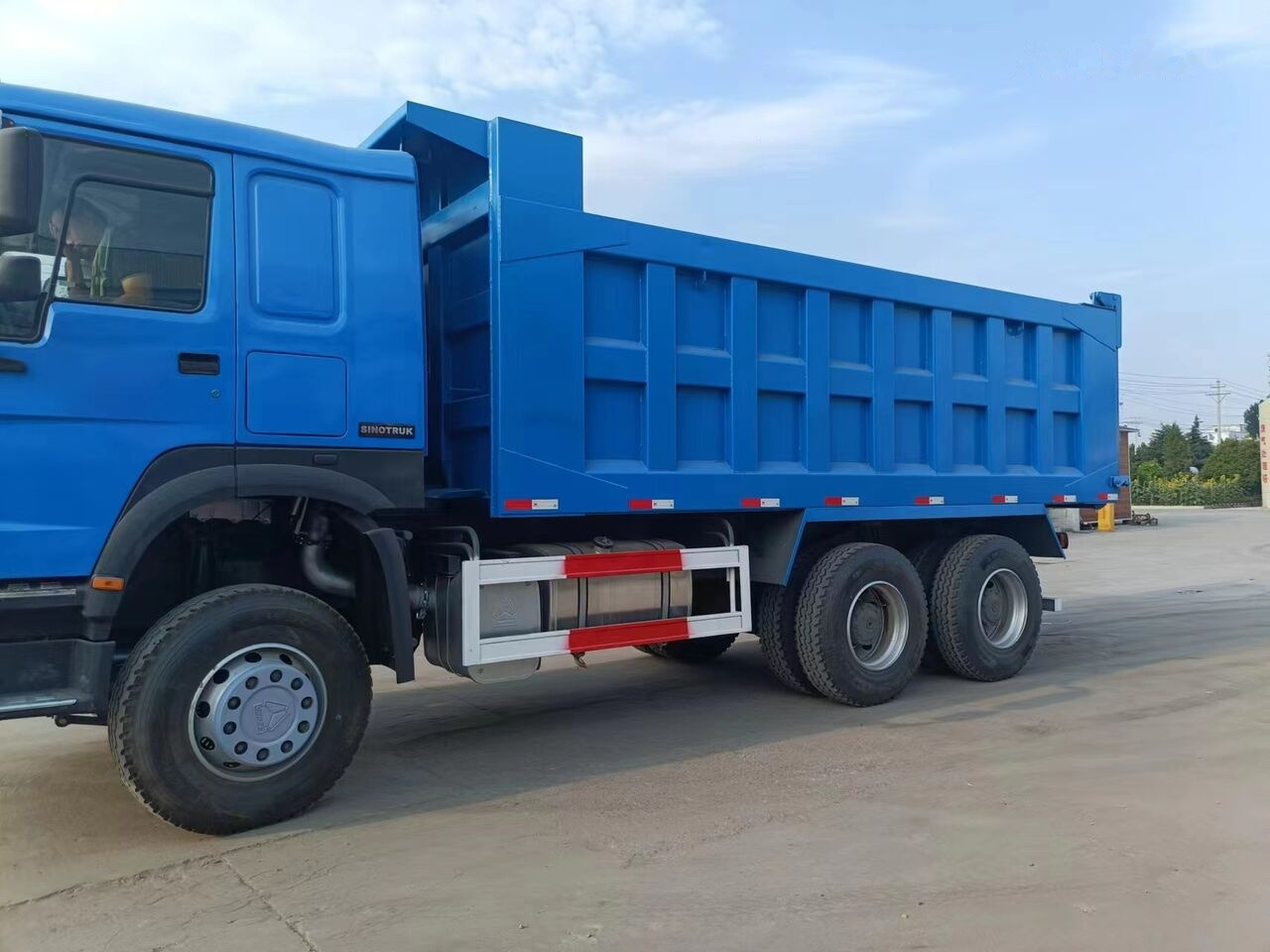 New Tipper Howo New: picture 8 New Tipper Howo New: picture 8