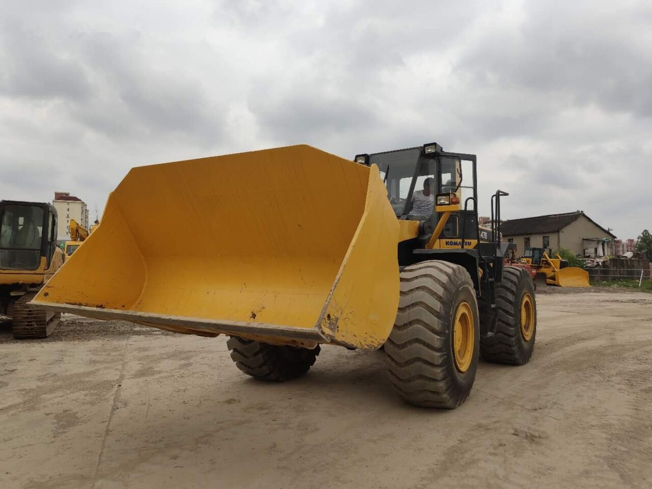 Komatsu WA470 - Wheel loader: picture 1 Komatsu WA470 - Wheel loader: picture 1