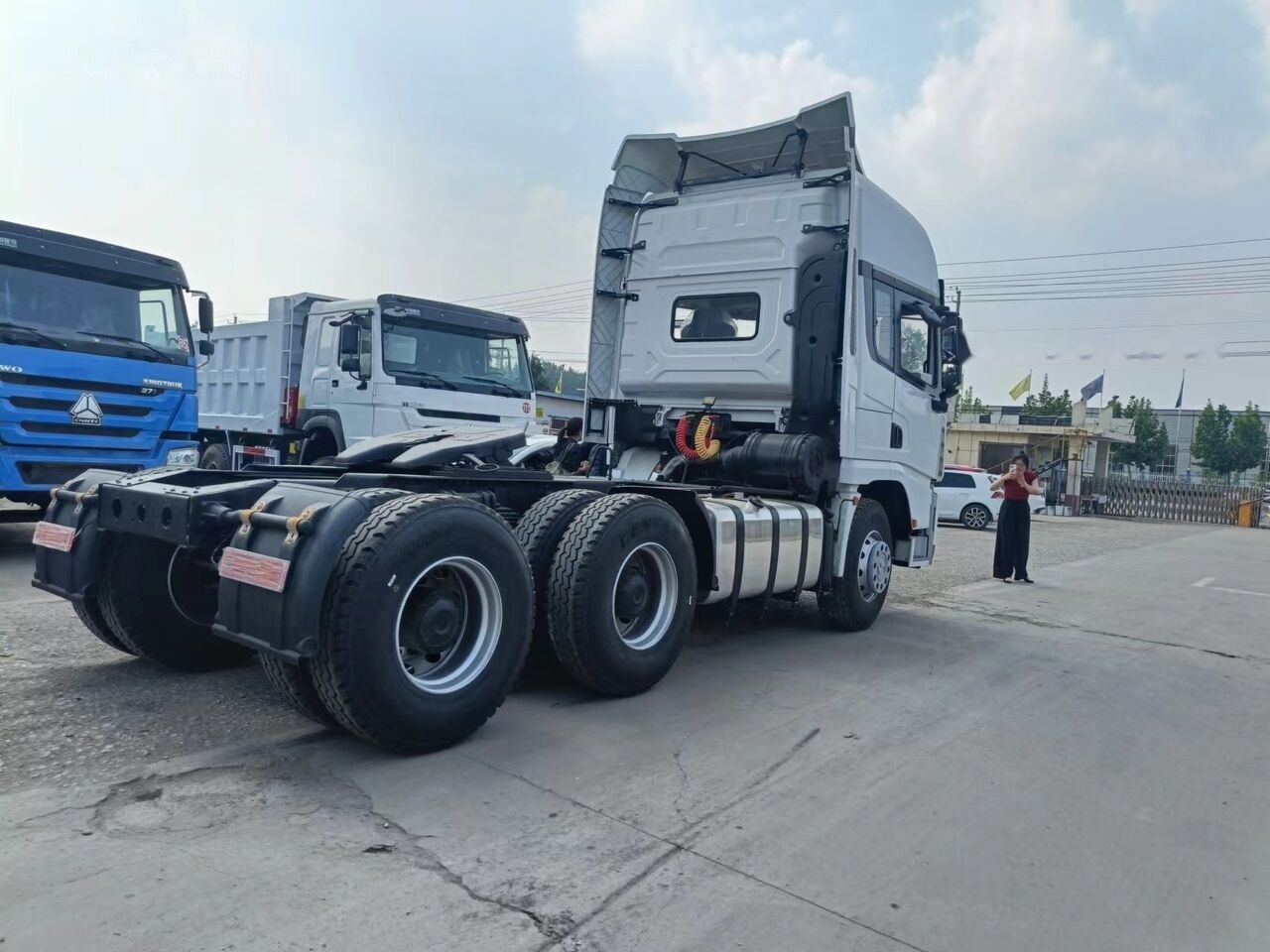 Tractor truck Shacman X3000: picture 6 Tractor truck Shacman X3000: picture 6