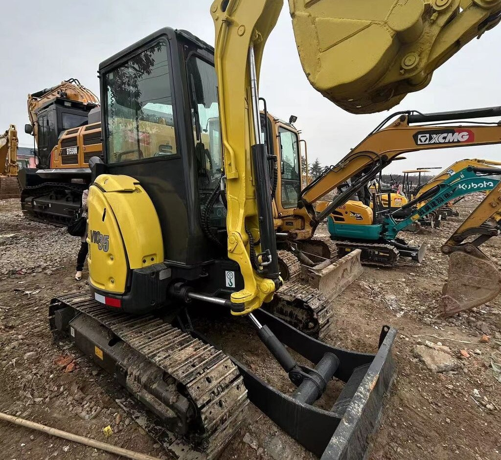Yanmar VIO35 - Mini excavator: picture 2 Yanmar VIO35 - Mini excavator: picture 2