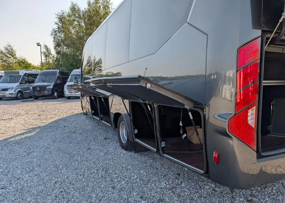 New Minibus, Passenger van Iveco Daily 70C21: picture 8