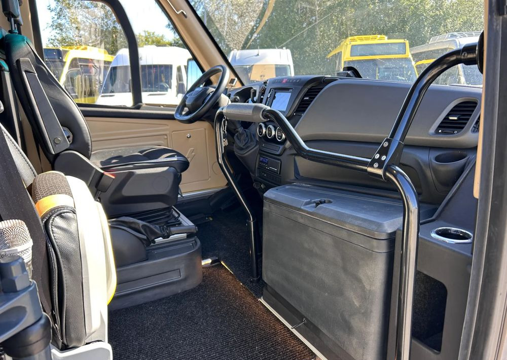 Minibus, Passenger van Iveco Daily: picture 13 Minibus, Passenger van Iveco Daily: picture 13