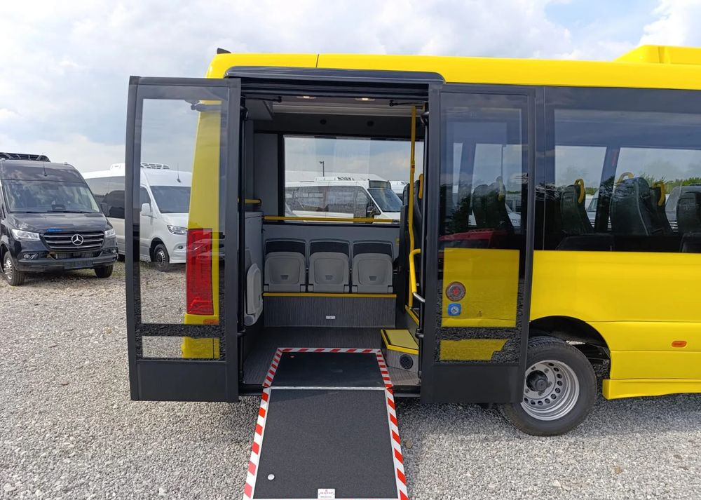 Mercedes-Benz Sprinter 517 CITY - City bus: picture 5 Mercedes-Benz Sprinter 517 CITY - City bus: picture 5