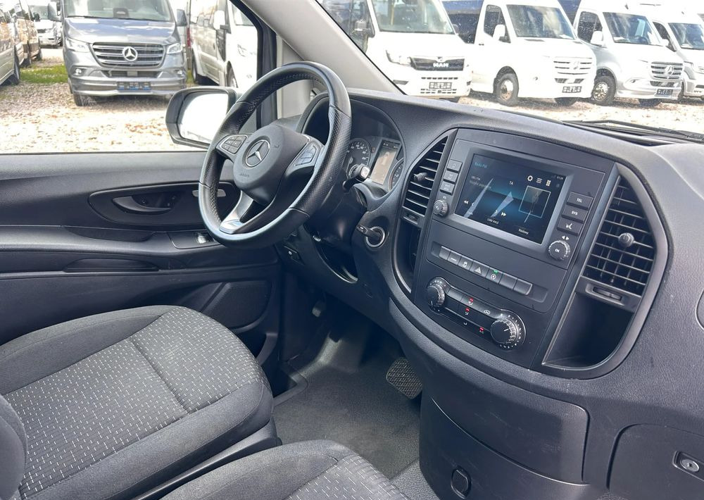 Minibus, Passenger van Mercedes-Benz Vito: picture 15