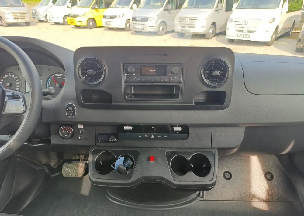 New Minibus, Electric bus Mercedes-Benz eSprinter: picture 17