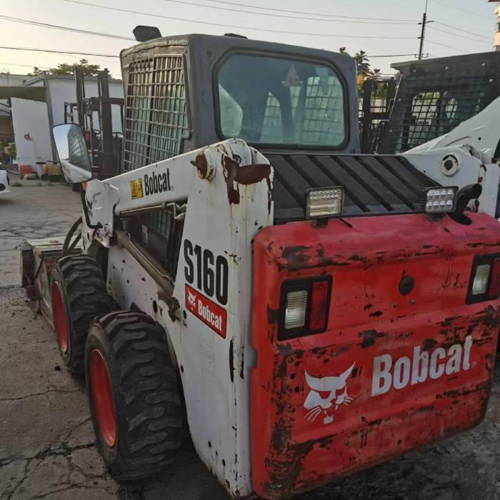 BOBCAT s160 - Skid steer loader: picture 1 BOBCAT s160 - Skid steer loader: picture 1