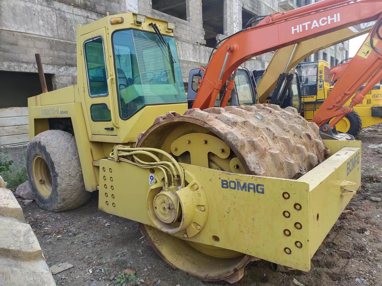 BOMAG BW 217D-2 - Compactor: picture 3 BOMAG BW 217D-2 - Compactor: picture 3