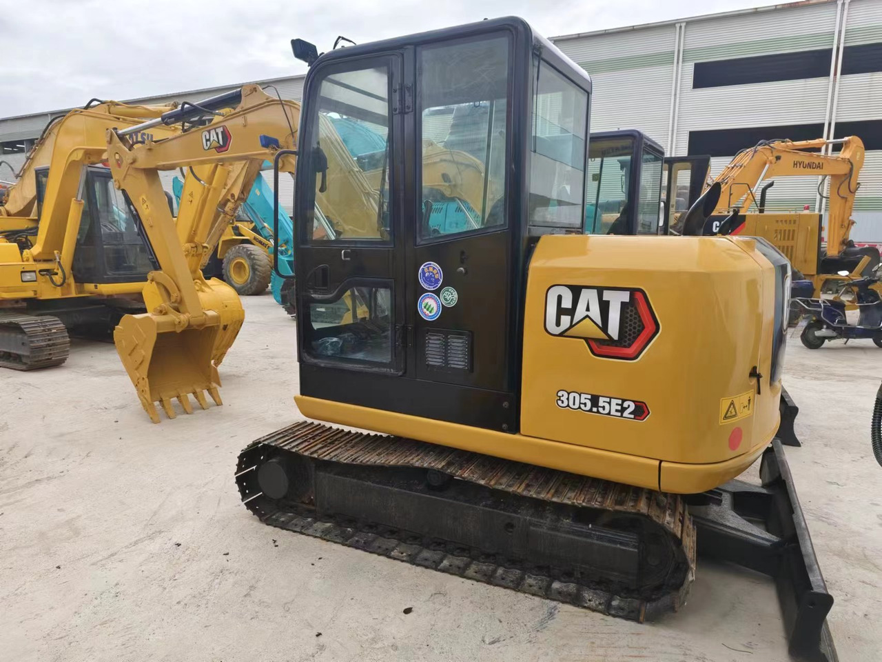 CATERPILLAR 305.5E2 - Mini excavator: picture 4 CATERPILLAR 305.5E2 - Mini excavator: picture 4