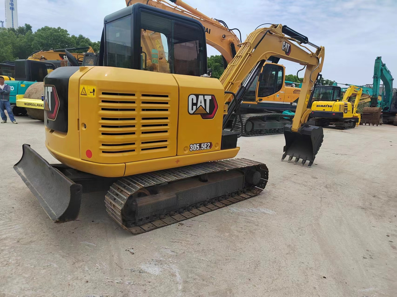 CATERPILLAR 305.5E2 - Mini excavator: picture 1 CATERPILLAR 305.5E2 - Mini excavator: picture 1