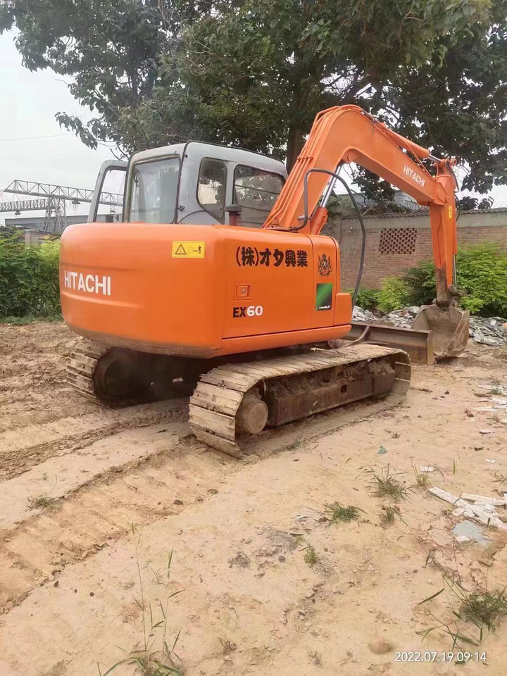 HITACHI EX60-5 - Mini excavator: picture 1 HITACHI EX60-5 - Mini excavator: picture 1