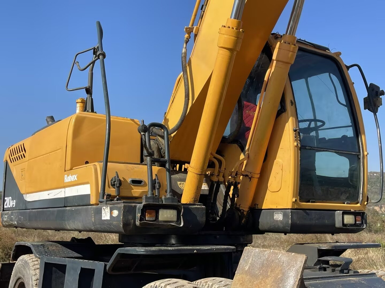 Wheel excavator HYUNDAI 210W-9: picture 10