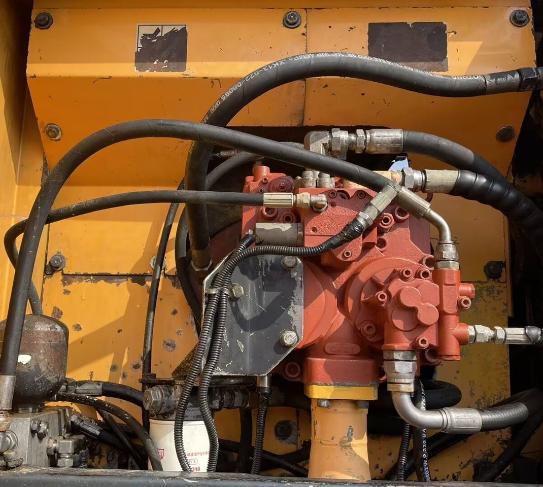 Wheel excavator HYUNDAI 210W-9: picture 6