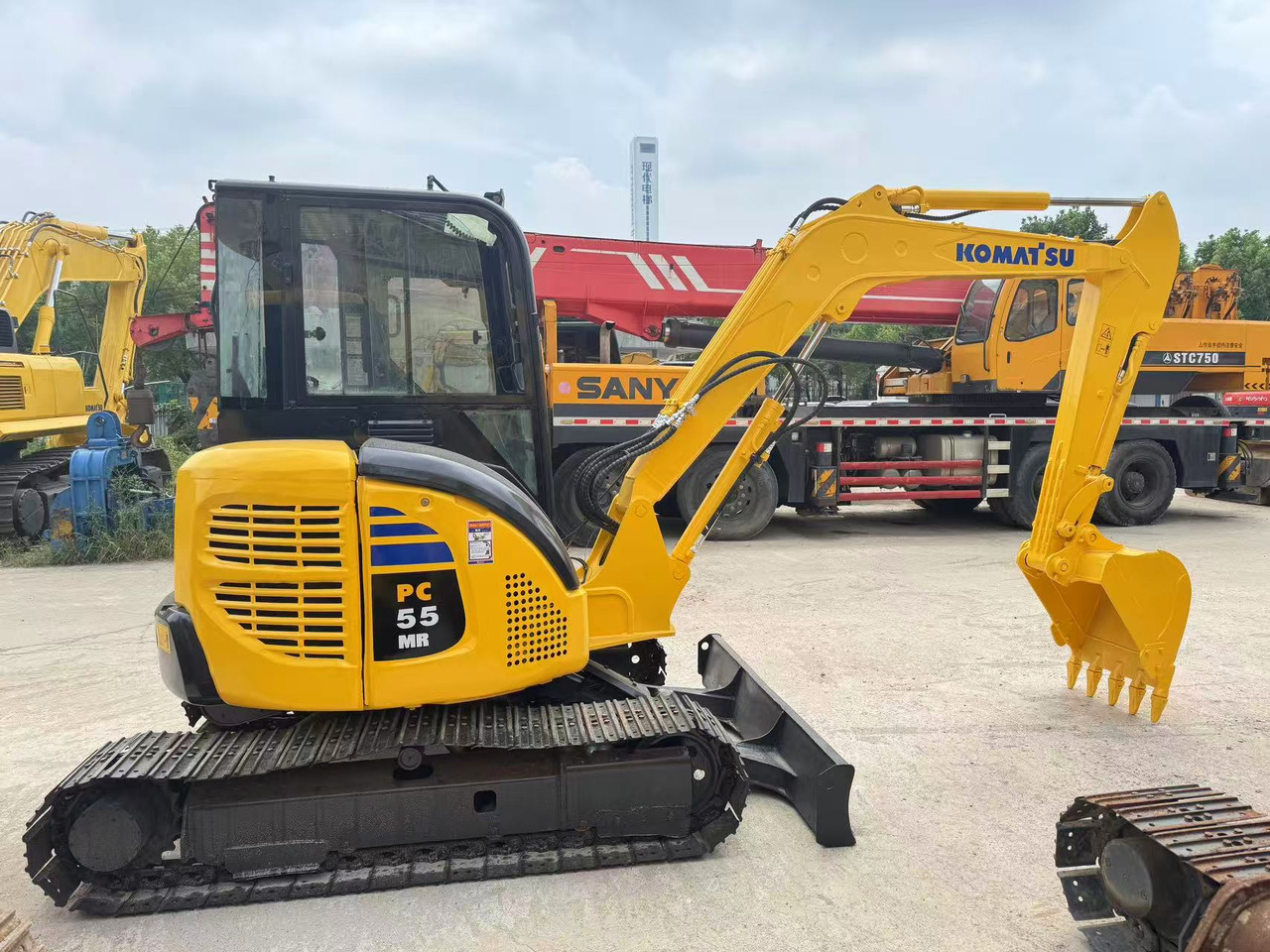 Mini excavator KOMATSU PC55 PC55MR PC56 PC60: picture 1