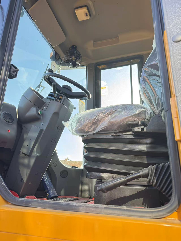 Wheel loader SDLG LG958F: picture 6 Wheel loader SDLG LG958F: picture 6