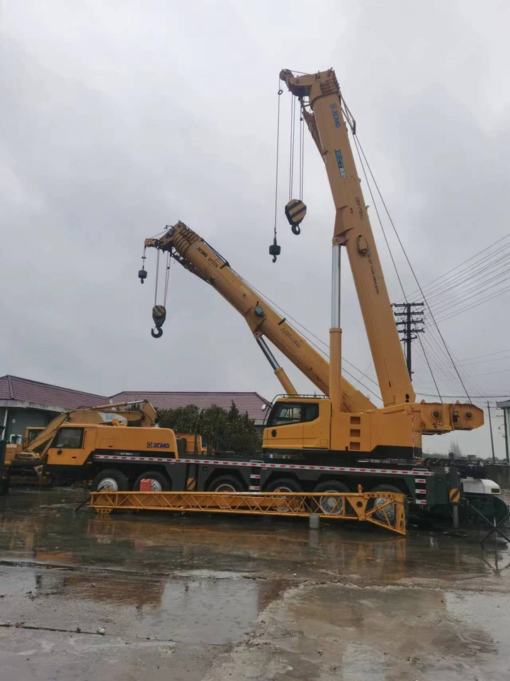 Mobile crane XCMG QY100K: picture 1