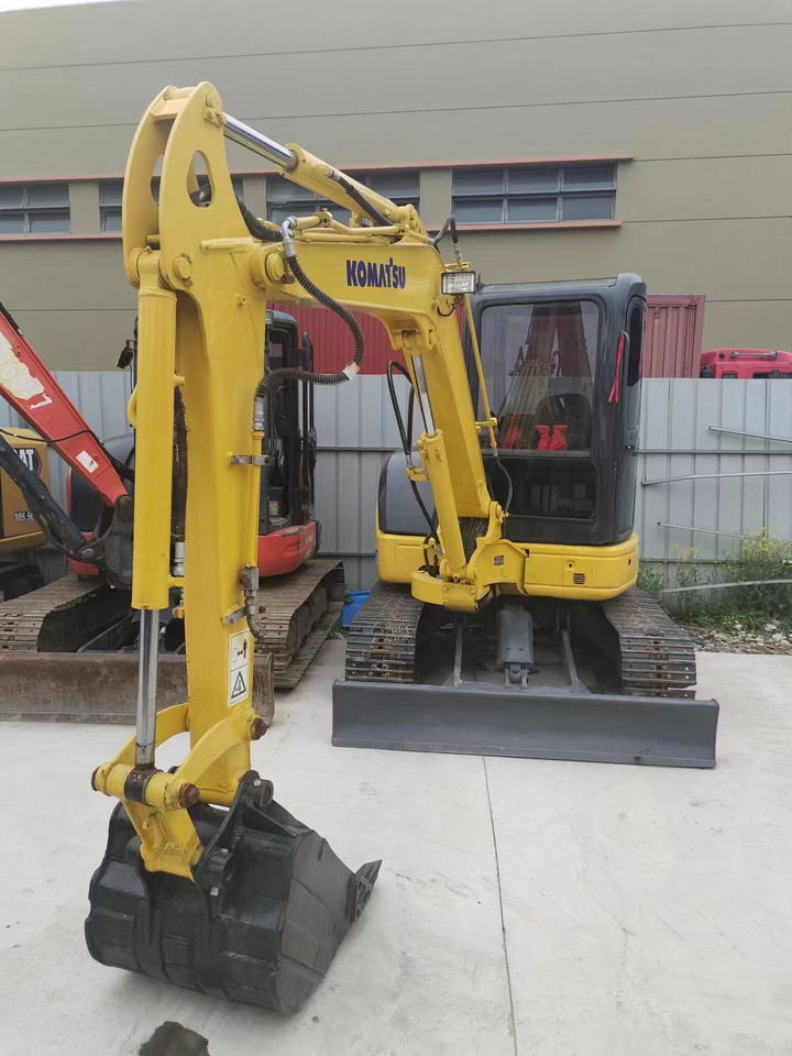 Komatsu pc40 - Mini excavator: picture 2 Komatsu pc40 - Mini excavator: picture 2