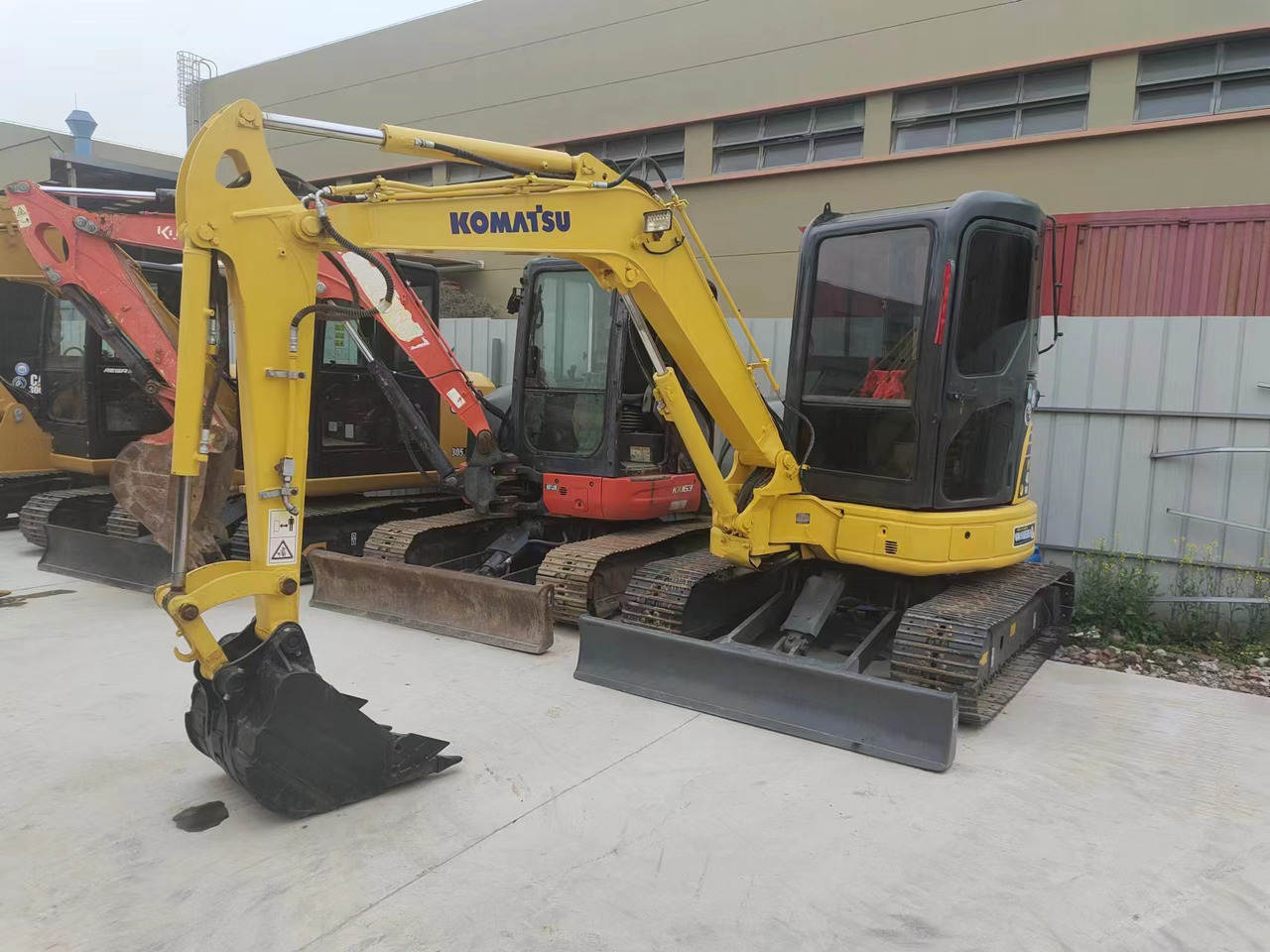 Komatsu pc40 - Mini excavator: picture 1 Komatsu pc40 - Mini excavator: picture 1