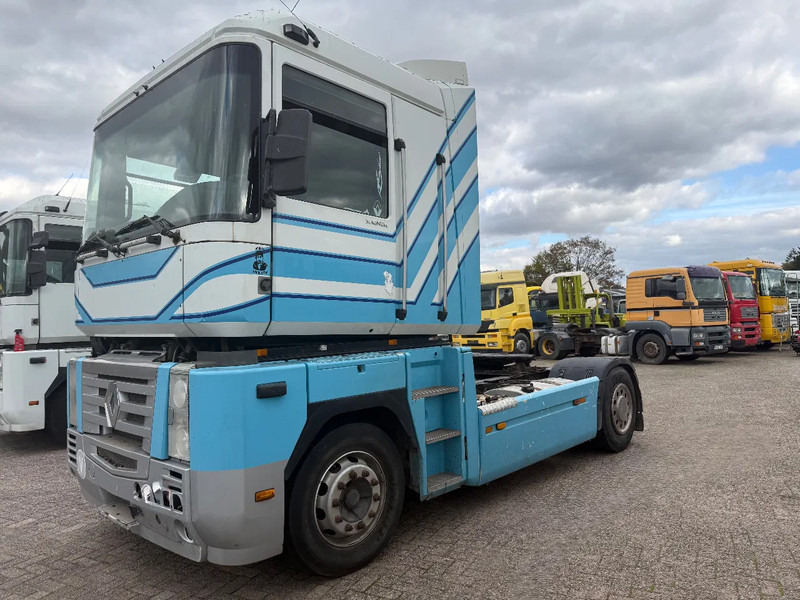 Renault Magnum 460 Tractor unit - Tractor truck: picture 3 Renault Magnum 460 Tractor unit - Tractor truck: picture 3