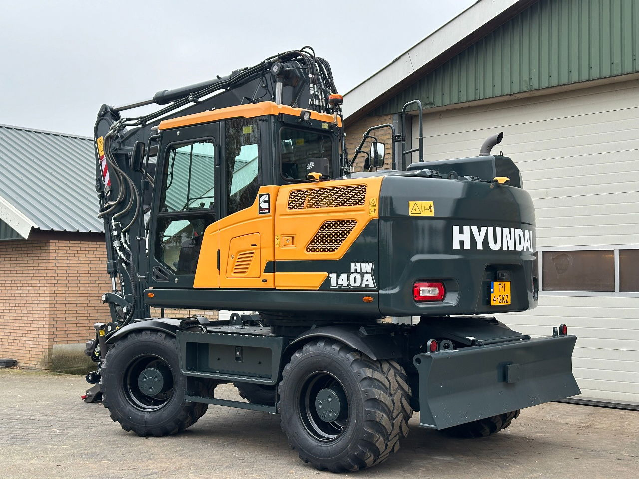 Hyundai HW140A - Wheel excavator: picture 2 Hyundai HW140A - Wheel excavator: picture 2