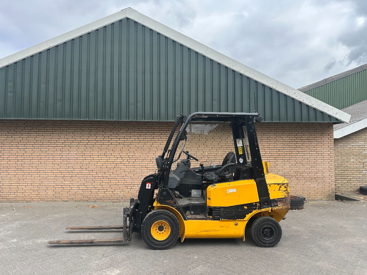 JCB TLT 2.5D TLT 2,5D - Forklift: picture 3 JCB TLT 2.5D TLT 2,5D - Forklift: picture 3